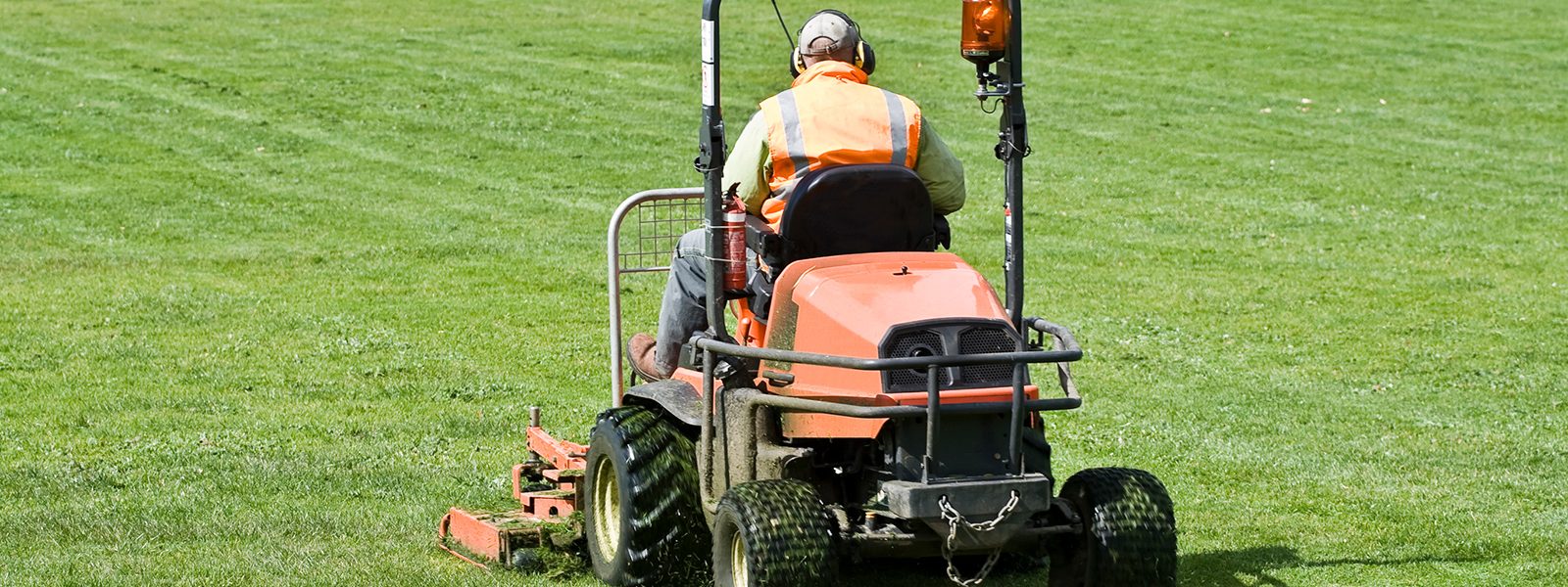 Safe Grass Cutting With Ride on Mowers